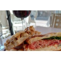 Foodie Full Lunch Tour Experience with a Local Sommelier in Pisa