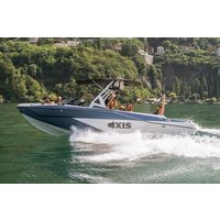 Private one-hour tour on Lake Como