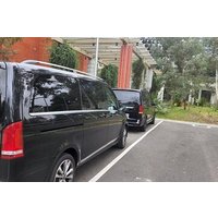 Melbourne Airport to City Transfer by Luxury Car
