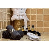 Moroccan hamam spa massage clay wrap and facial treatment