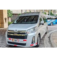 Round Trip Transfer from Airport to the Most Popular Places in CR