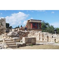 Knossos Palace Museum and Heraklion City Private Tour