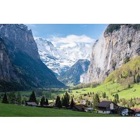Private transfer from Zurich to Interlaken with 2h stop in Bern