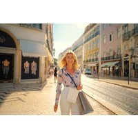 Rome Local Fashion Designers Shopping Tour with a Stylist