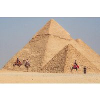 Pyramids (Shared): tour with experienced tour guide