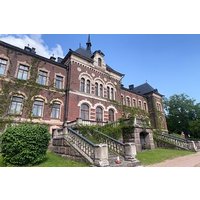 VIP Tour Porvoo and Old Manor by Mercedes V with Private Guide