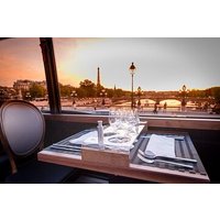 Paris Bus Tour: Gourmet French Cuisine, Fine Dining & Sightseeing