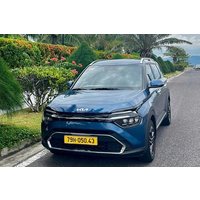 Private Car Transfer: Cam Ranh Airport to Nha Trang City