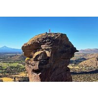 Smith Rock Beginner Rock Climbing Course with Certified Guides