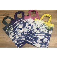 Mini Bag Tie-Dyeing Experience and Workshop Tour