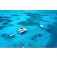 Mnemba Island Private Catamaran Cruise – Lunch & Open Bar