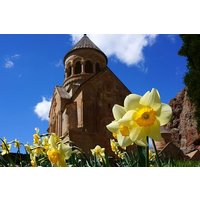 Armenia: Noravank Monastery and Jermuk Jeep Tour to geysers