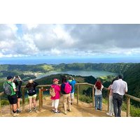 HD Crater Lakes and Pineapple plantation Tour in São Miguel