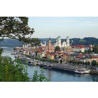 Prague to Passau Private Transfer with 2 hours of Sightseeing