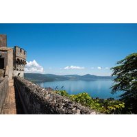 Day Trip to Bracciano Castle and Lake Bracciano from Rome