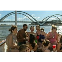 Private Hot Tub Boat of DC Potomac Monuments Tub up to 20