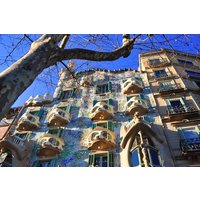 Barcelona Architecture Tour: Insider Secrets with Local Architect
