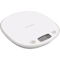 Balance de cuisine TERRAILLON KEA35010 MACARON MeringuePetite et pratiqueCe petit accessoire vous simplifiera la vie... en cuisine ! Les recettes sucrées et salées se font plus rapidement grâce à la balance de cuisine MACARON TERRAILLON, puisqu'il vous suffira de quelques secondes pour peser de la farine, du beurre ou même des liquides. Doté de larges boutons, ce modèle comprend un écran LCD et s'éteint automatiquement. À noter que cette balance peut supporter un poids maximal de 5 kilos. Elle s'avère facile à ranger, tout comme à nettoyer. Pour cela, un chiffon humide fera l'affaire, avec un peu de produit dégraissant si besoin.Un look designRévélant un coloris très doux, cette balance de cuisine meringue peut être laissée en évidence sur le plan de travail ou rangée dans un placard. Dans tous les cas, elle ne perturbera ni votre aménagement, ni votre décoration. Dans une cuisine moderne, on l'associe à des objets blancs ou de couleur flashy, selon ses goûts.