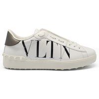 Open sneakers