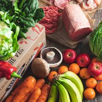 Quick organic fruit & veg box plus meat – large