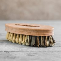 Vegetable scrubber