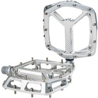 Tweeks Cycles Hope F22 Flat Pedals - Silver | Clearance section. 365 day returns, 0% finance & FREE delivery over £50