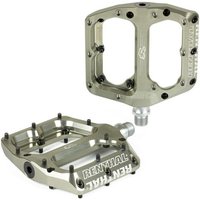 Tweeks Cycles Renthal Revo-F Flat Pedals - AluGold | Clearance section. 365 day returns, 0% finance & FREE delivery over £50