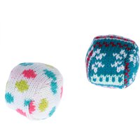 TIAKI vinterset med stickade bollar för katter - Set med två stycken