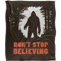Ephemera Bigfoot Don'T Stop Believing Silky Touch Super Soft Throw Blanket 152 X 127 cm in White