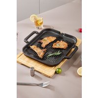 Living and Home Cast Iron Griddle Pan Grill Frying Cookware with Pour Spout, Handles 30cm in Black