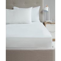 Rapport Home 56P Polycotton Fitted Sheet in White | Size: Single