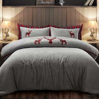 Velosso Standing Stag Teddy Warm & Cosy Duvet Cover & Pillowcase Set in Silver | Size: Single