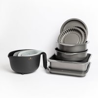 MasterClass Set of GIft-Boxed Smart Space Stacking Non-Stick Cake Baking Set 7 Piece, Smart Space Four Piece Bowl Set in Black