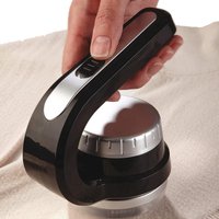Electric Lint Remover Battery Powered Fluff Bobble & Fuzz Shaver Clothes & Fabrics Measures 14 x 8 x 14cm x 8 x 14 cm