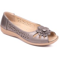 Chums Women's Flower Slip On Open Toe Sandal in Silver | Size: 6