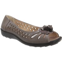 Boulevard Women's Punched Open Toe Flower Casual Shoes in Silver | Size: 4