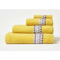 Homescapes Geometric 100% Cotton Towel in Yellow