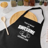 60 SECOND MAKEOVER Women's This Is What An Awesome Mum Looks Like Black Apron
