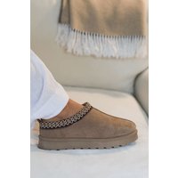 Where's That From Women's 'Oak' Aztec Detail Faux Fur Lining Mini Boots in Camel | Size: 6