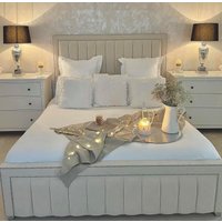 HOB Furniture Royal Charleston Bed, Faux Leather - Hb 203 Cm, Cream | Size: King