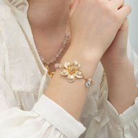 Bibi Bijoux Women's Gold 'Flower' Bead Friendship Bracelet