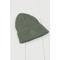 & Chunky Knit Beanie Hat
