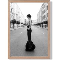 ARTZE Woman n Paris Street Fashion Black & White Photo Framed Print SIZE: A4 with Oak Frame