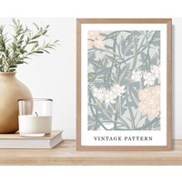 ARTZE William Morris Jasmine in Green & Peach Art Print / Oak Frame / SIZE: A4