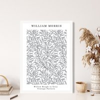 ARTZE William Morris Willow in Grey Art Print / White Frame / SIZE: A2 in Light Grey