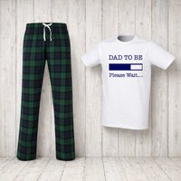 60 SECOND MAKEOVER Men's Dad To Be Loading Tartan Pyjama Set in Green | Size: 2XL