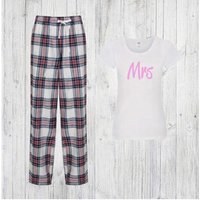 60 SECOND MAKEOVER Women's Mrs Pyjama Set in Pink | Size: XL