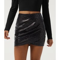 Halara High Waisted Stretchy PU Leopard Print Ruched Casual Mini Skirt with Built-in Shorts - Thistle Feline - XL(regular)