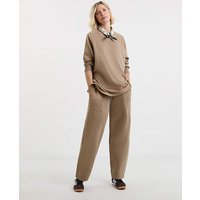 Barrel Leg Jogger