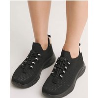 Toggle Trainers EEE Fit